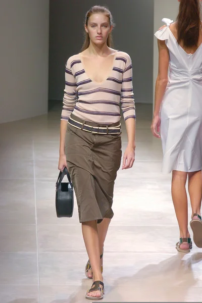 Look 11